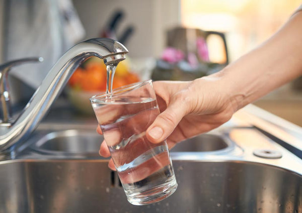 4 tips to stay hydrated this summer